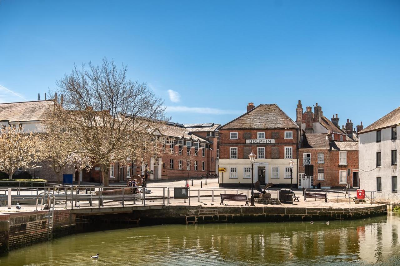 Stunning apartment - Quintessential - Quay views Newport  Esterno foto